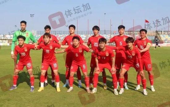 11月，在吉卜力工作室美编室的一角设立了专区，开始着手《千与千寻》的制作，开始分镜画脚本的绘制。